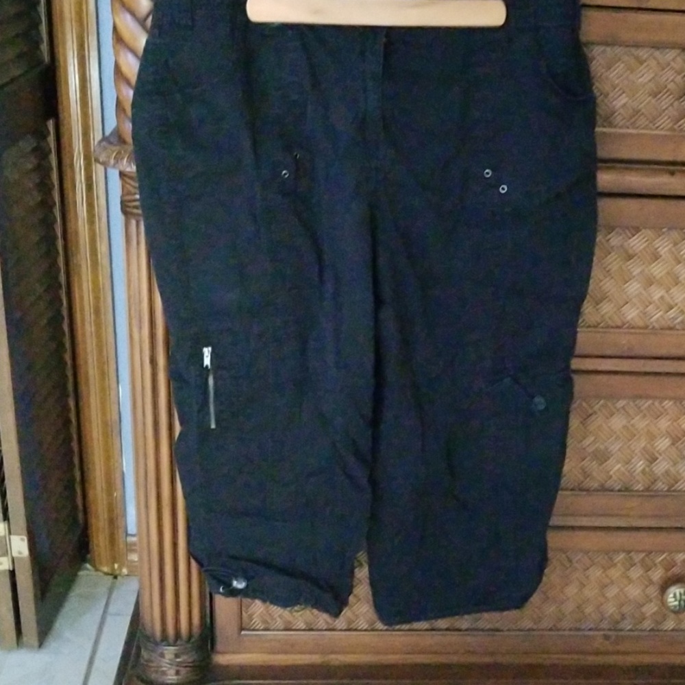 Black Capris